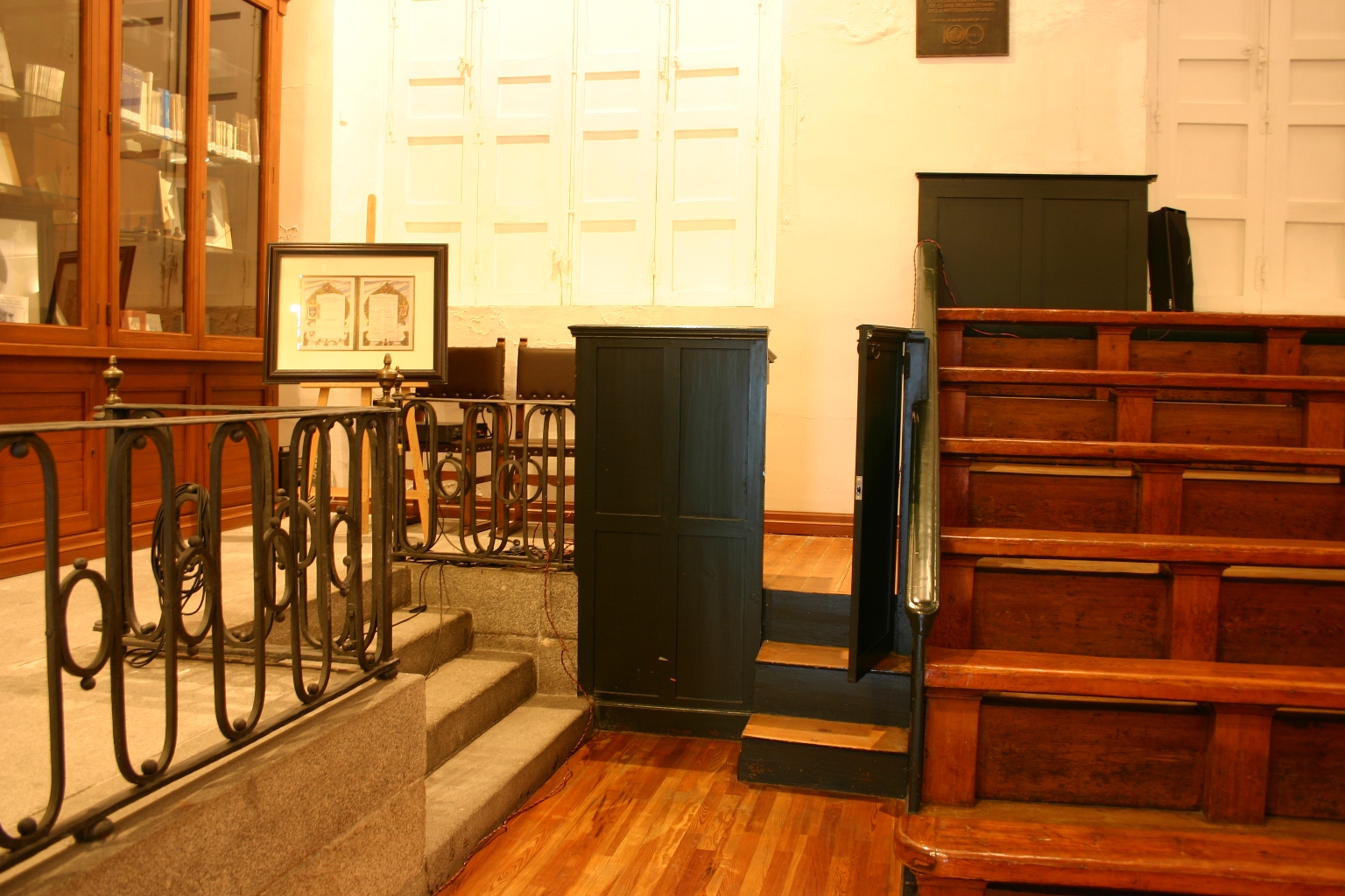 Aula de Cajal, Ilustre Colegio Oficial de Médicos de Madrid, Madrid - 05.JPG